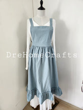 Lade das Bild in den Galerie-Viewer, Ladies full aprons with pockets, ruffled pinafore pretty aprons with pockets for sale, half waist apron dress for women cooking