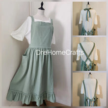 Load image into Gallery viewer, Christmas aprons with pockets for women adults - fast shipping to UK Australia NZ USA CA EU
