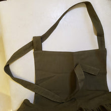 Load image into Gallery viewer, 50's style aprons, grandma style aprons, Scalloped ruffle edge vintage apron