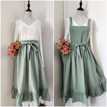 Load image into Gallery viewer, light Green linen cooking aprons with pockets