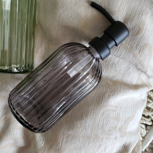 Lade das Bild in den Galerie-Viewer, Decorative Glass soap dispenser set with metal pumps with tray for kitchen sink | bathroom