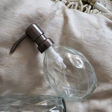 Lade das Bild in den Galerie-Viewer, Decorative Glass soap dispenser set with metal pumps with tray for kitchen sink | bathroom