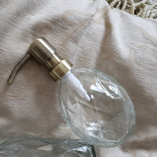 Lade das Bild in den Galerie-Viewer, Decorative Glass soap dispenser set with metal pumps with tray for kitchen sink | bathroom