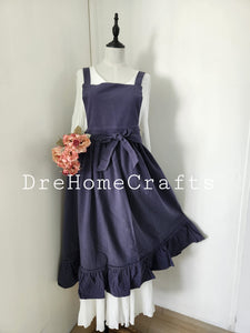Cute ladies aprons with pockets