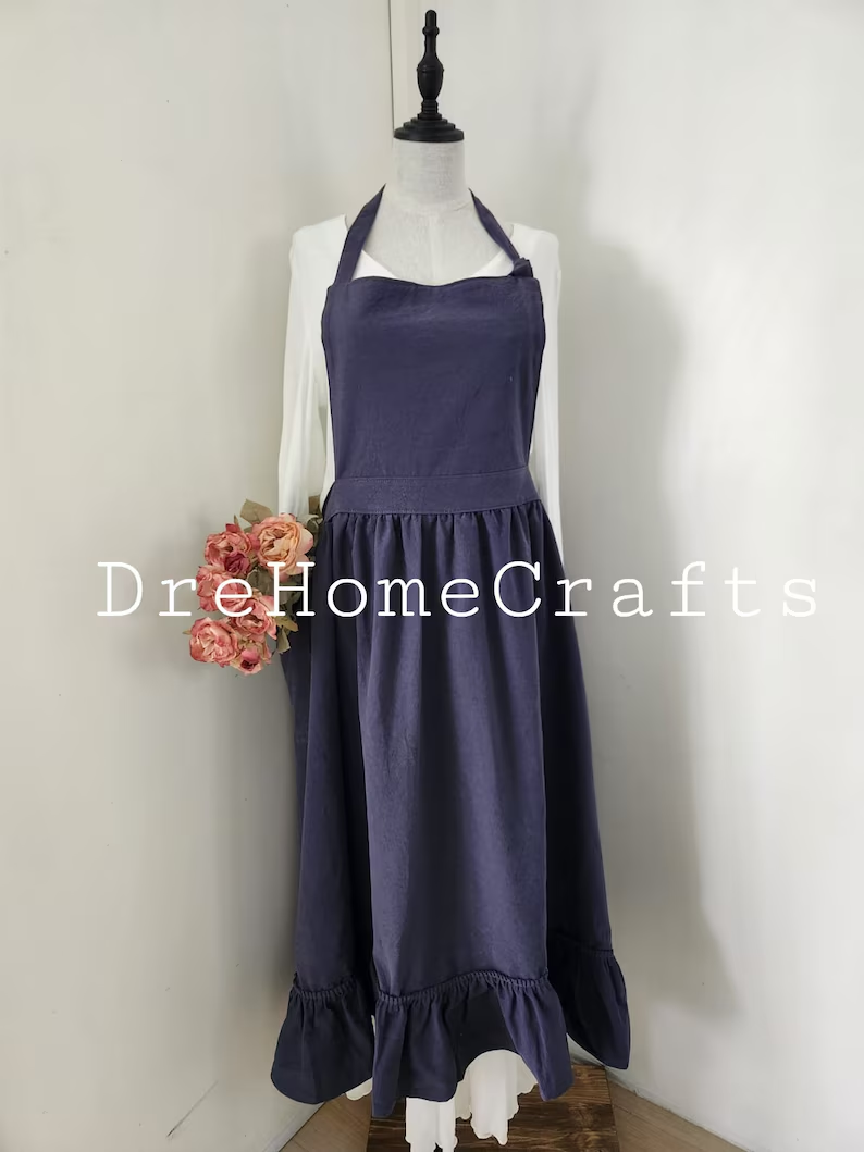 50's style aprons, grandma style aprons, Scalloped ruffle edge vintage style apron with pockets DreHomeCrafts 50's style aprons, grandma style aprons, Scalloped ruffle edge vintage style apron with pockets DreHomeCrafts