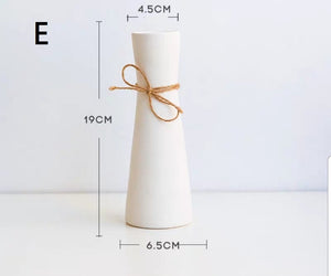 Bisque minimaliste, vase blanc, vase en céramique fait à la main, décor de salon, vase décoratif, poterie, décor de mariage